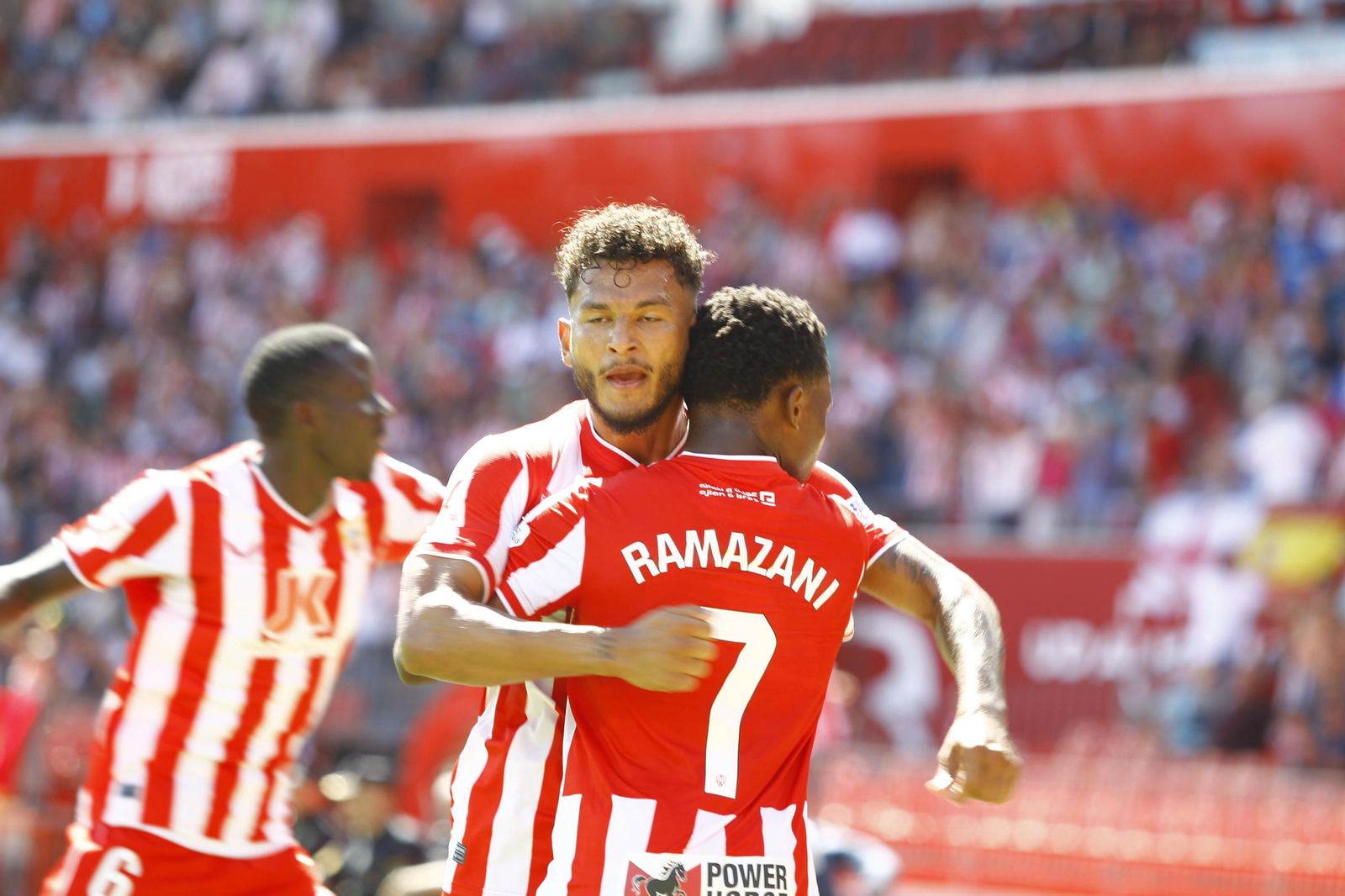 Imágenes del empate a 3 de la U.D. Almería y el Granada C.F.