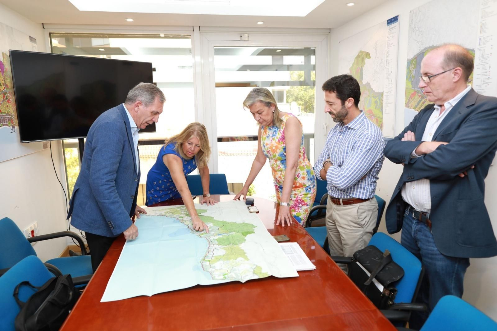 Reunión del director general de Urbanismo de la Junta con la alcaldesa de Marbella.