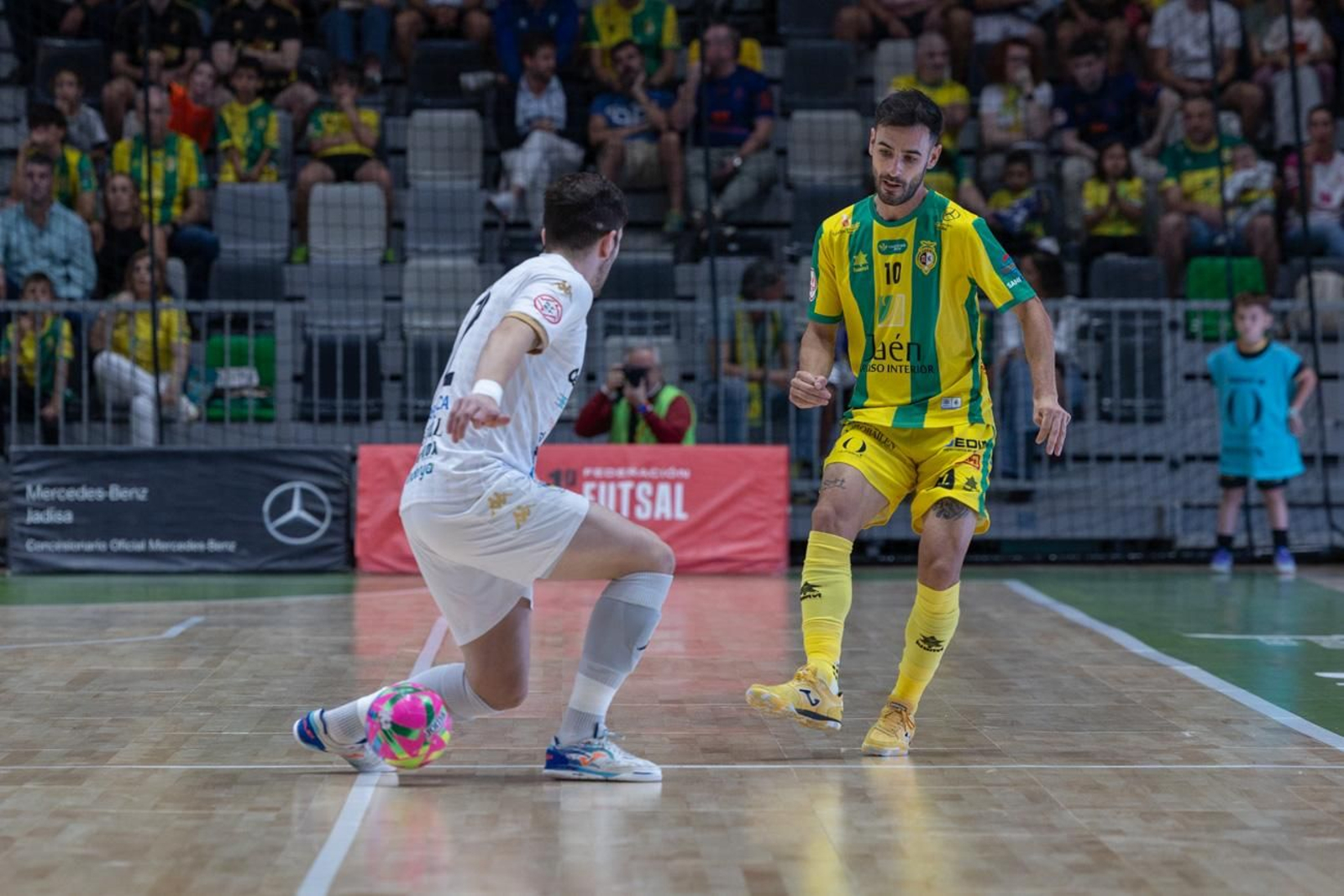 Las mejores imágenes de la amplia victoria del Jaén Paraíso Interior FS sobre O Parrulo Ferrol