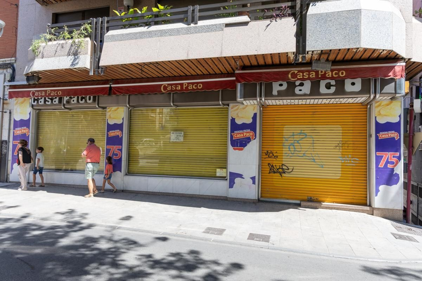 Locales vacíos en el centro de Jaén, en imágenes