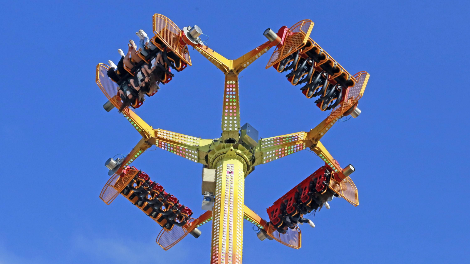 Imágenes del primer día de "cacharritos"