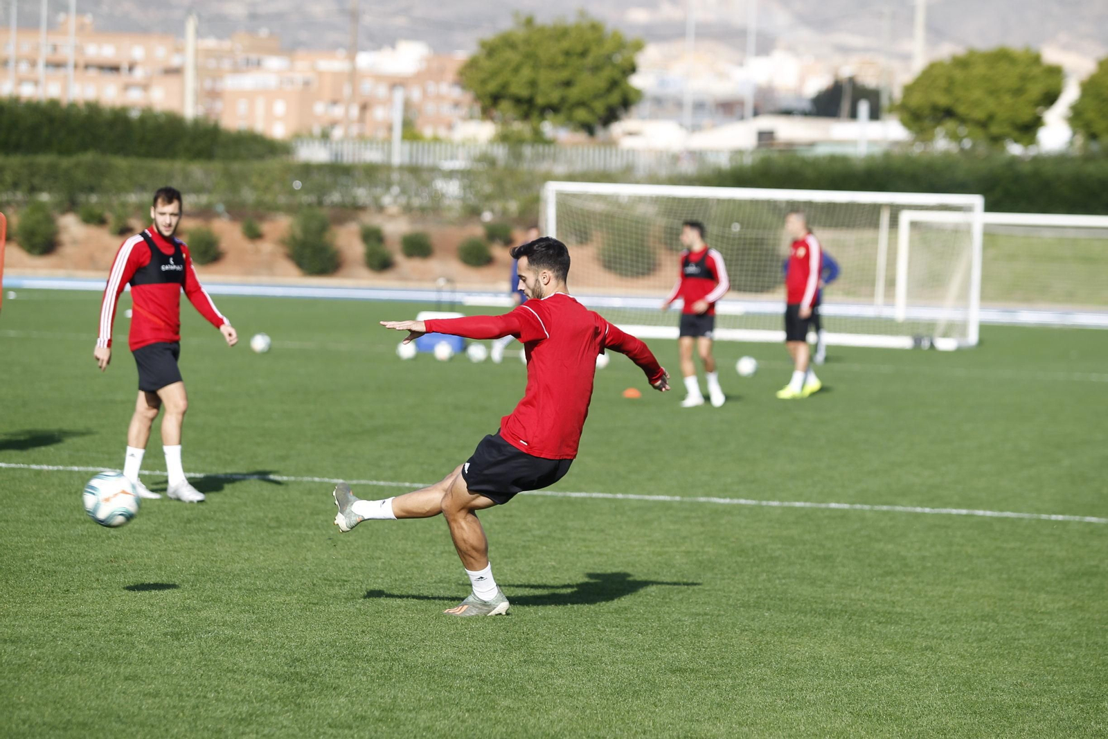 Fotogalería del entrenamiento de la UDA, 6-XII