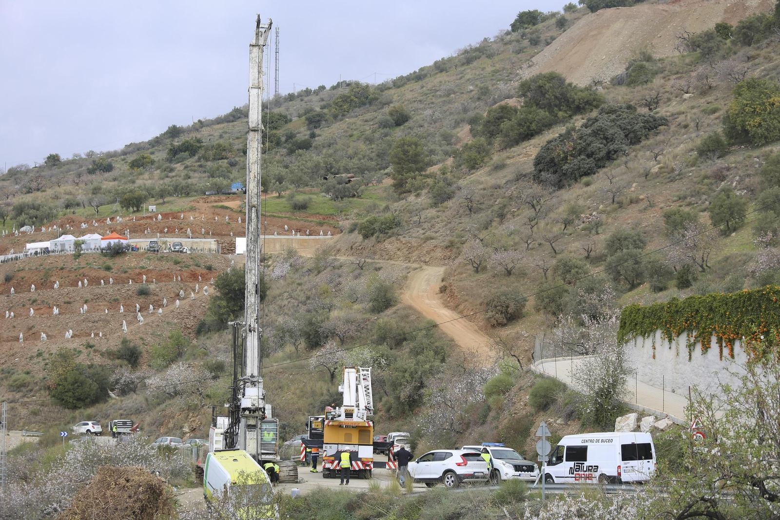 La plataforma que comenzó al mediodía del sábado a excavar