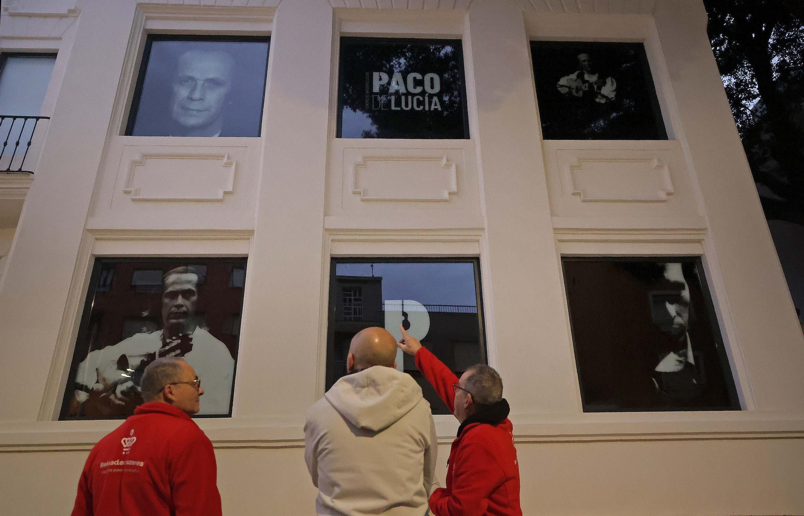 Fotos de los últimos preparativos del centro de interpretación Paco de Lucía en Algeciras