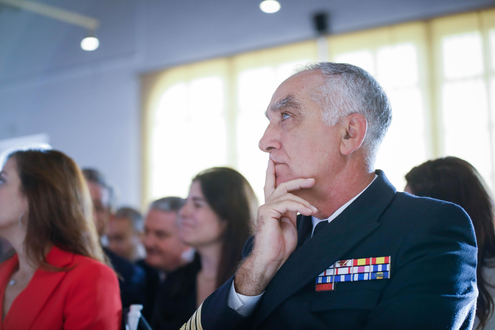 Imágenes del desayuno informativo