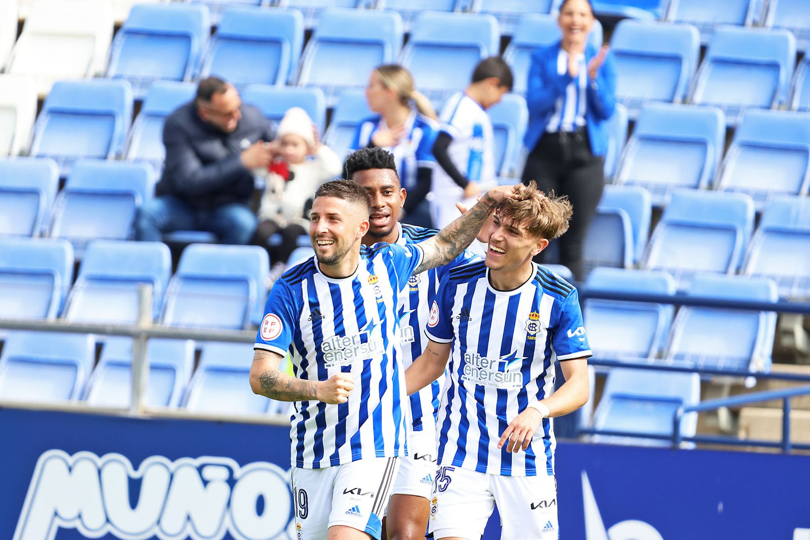 Imágenes del encuentro entre el Recreativo de Huelva y la AD Ceuta FC