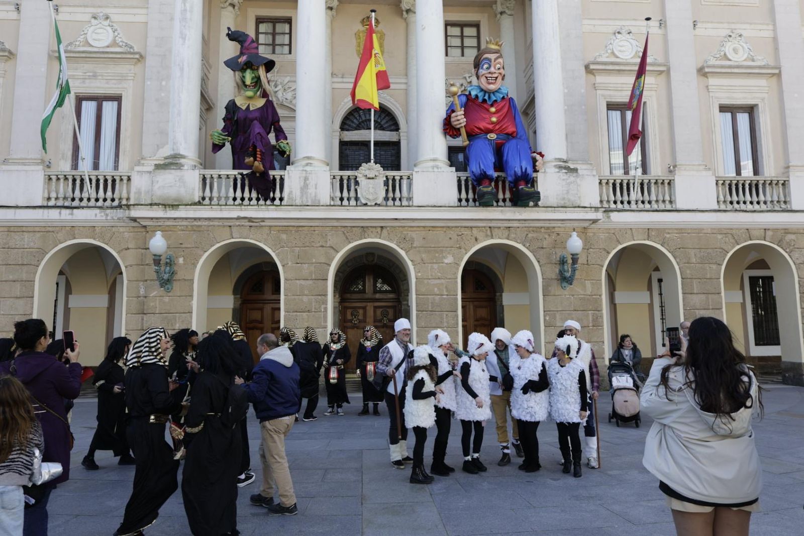 Las mejores imágenes del primer Sábado de Carnaval en Cádiz 2026