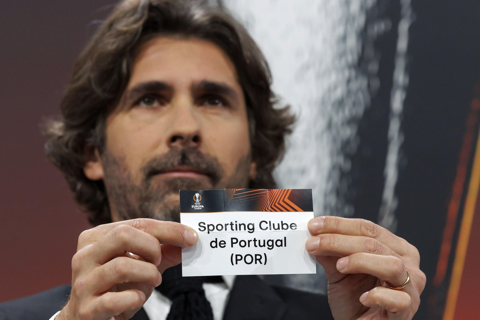 Las fotos de los sorteos europeos con el Betis en la Conference