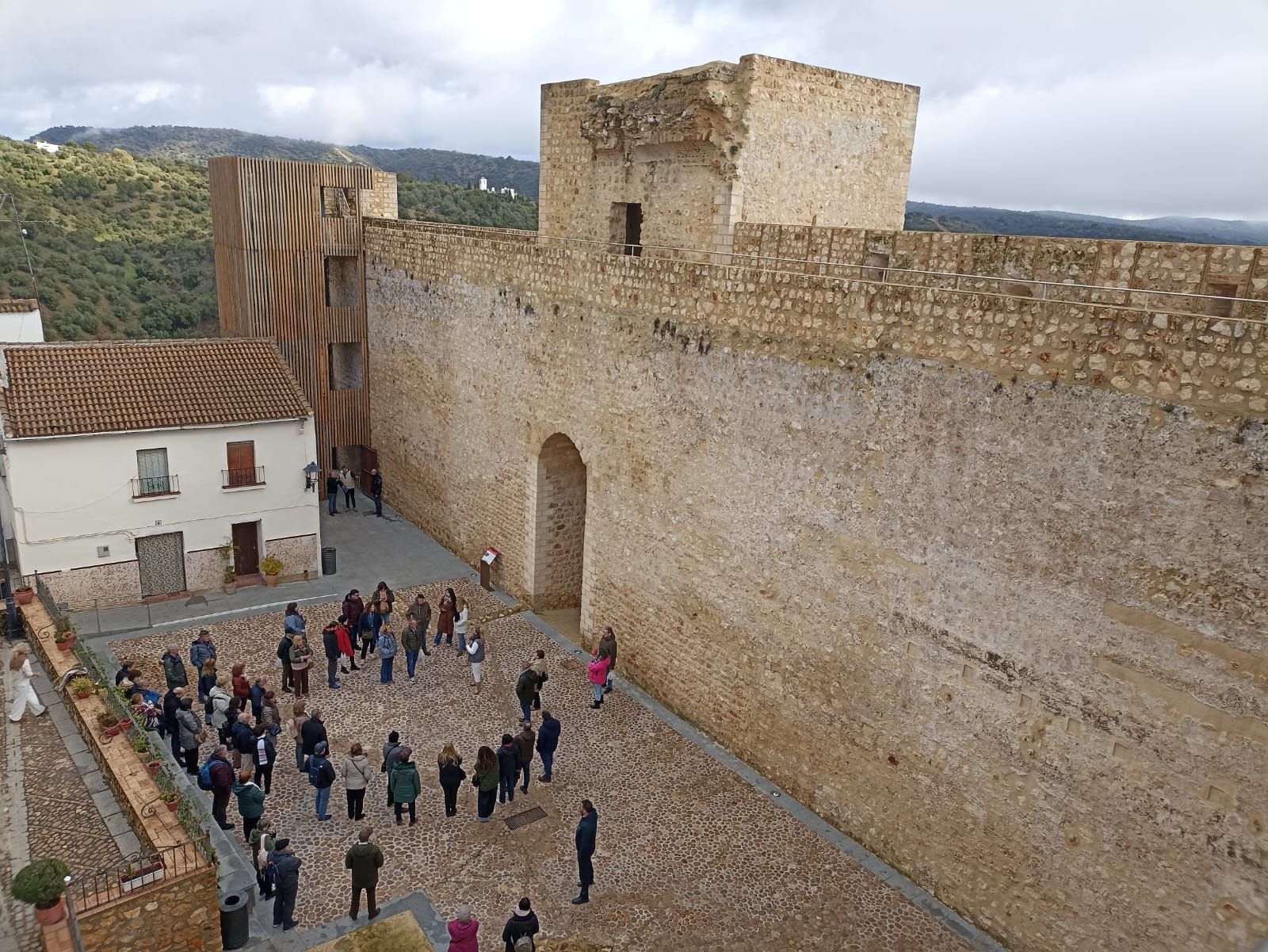 Primeras visitas al Castillo de Hornachuelos.