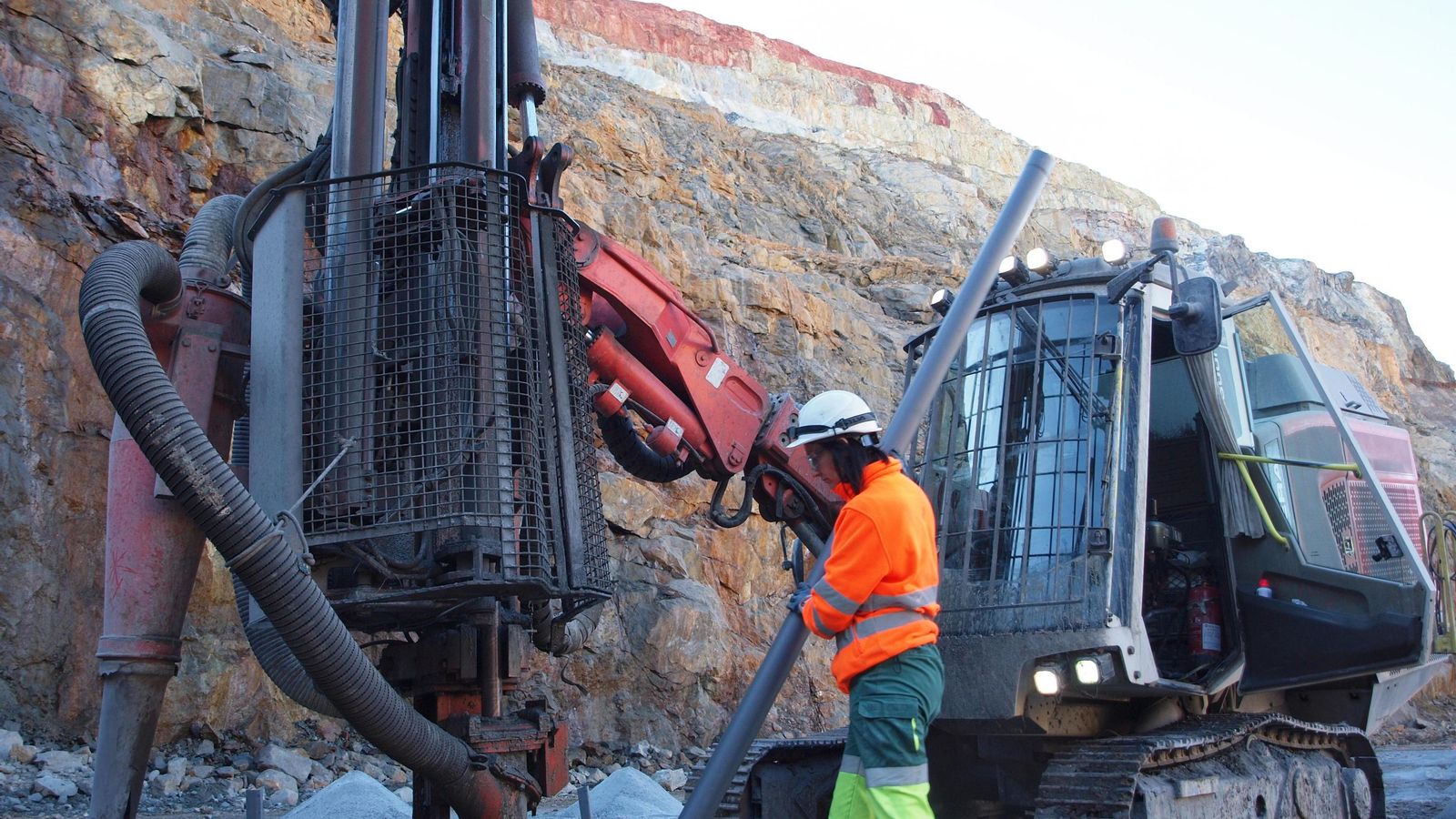 Moderna máquina perforadora