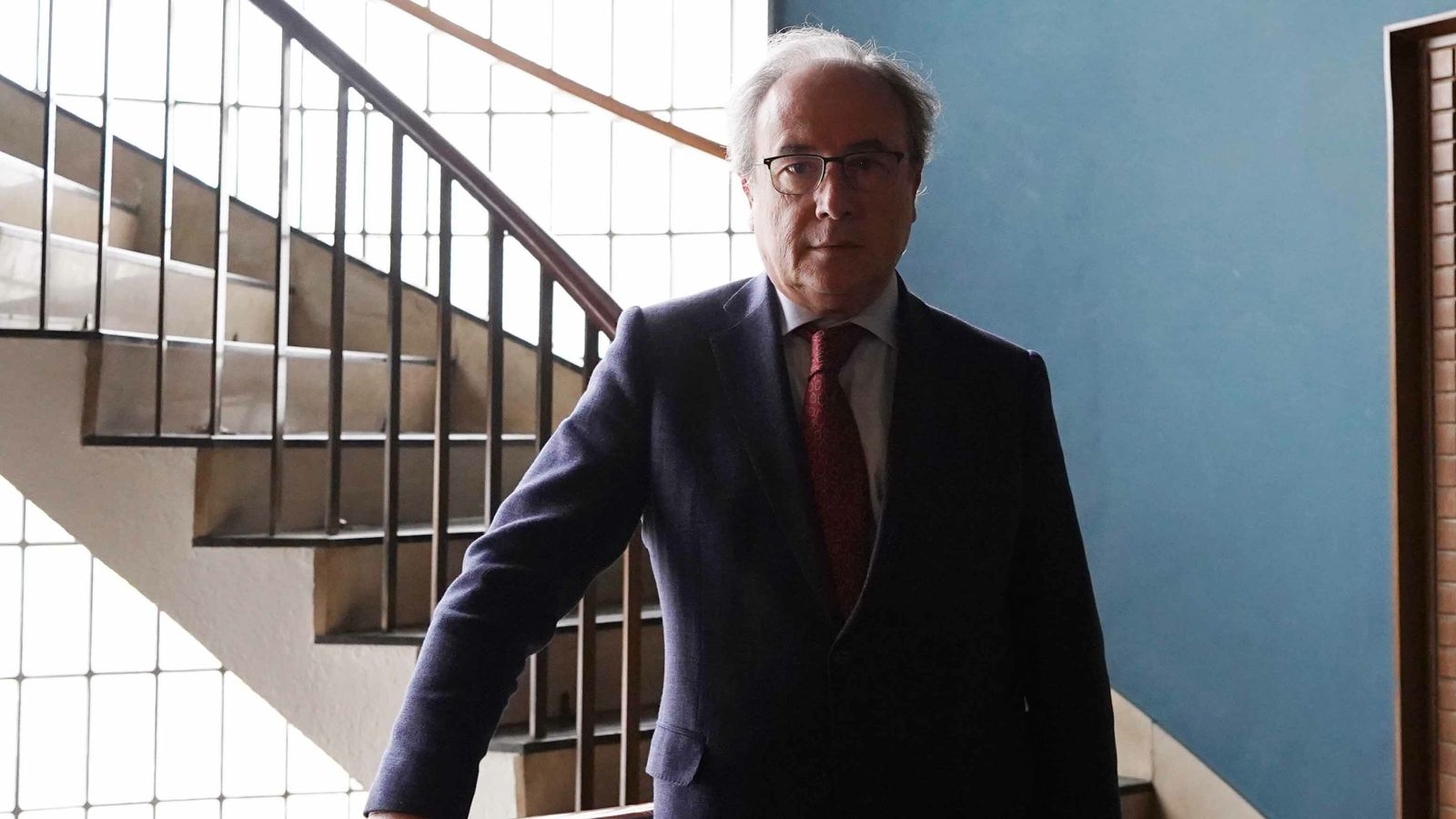 Antonio Díaz posa en la sede de la Cámara de Comercio.