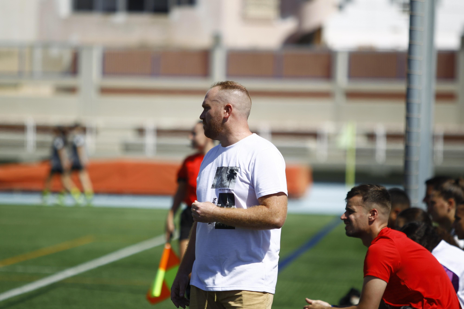 El técnico del conjunto rojiblanco, que no se podrá sentar en el banquillo por sanción, durante un partido de esta temporada.