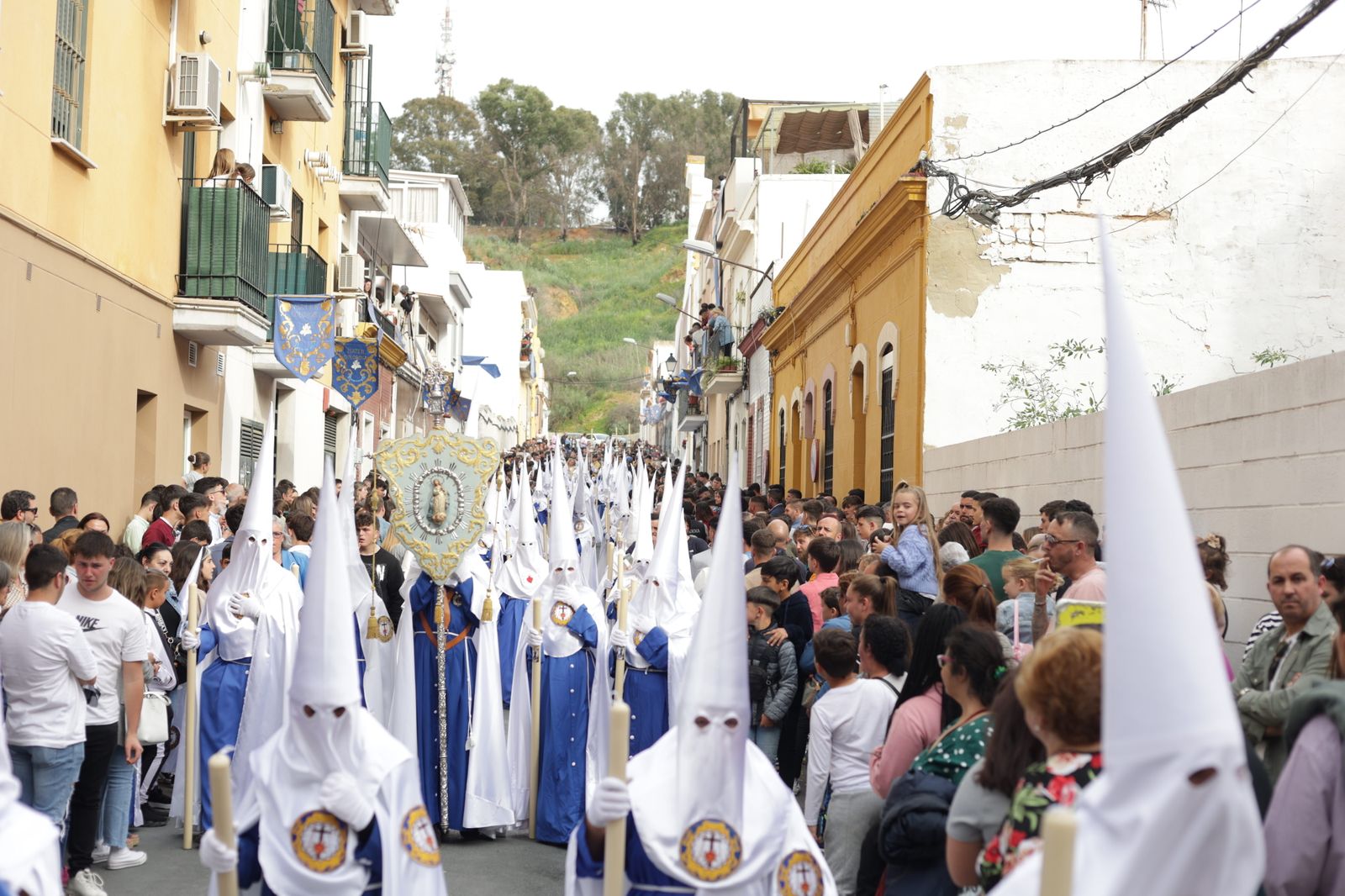 Martes Santo: la Hermandad de La Lanzada en imágenes