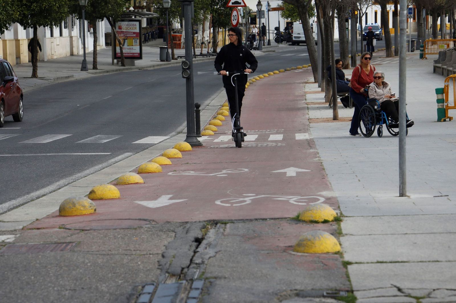 Un paseo por los puntos negros del carril bici de Córdoba