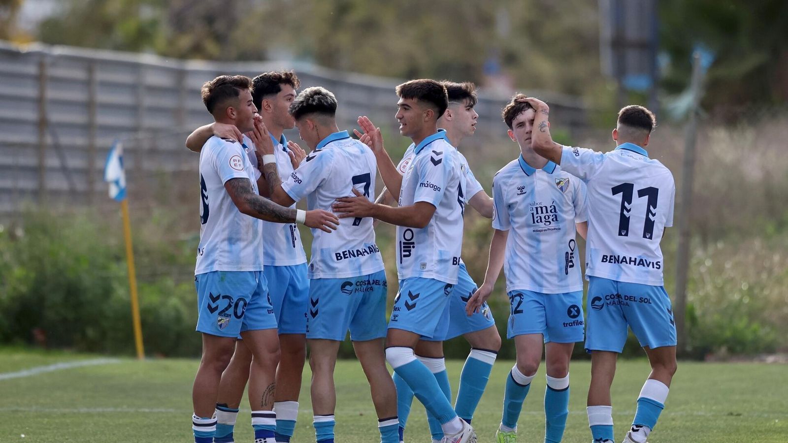 El Atlético Malagueño celebra un gol