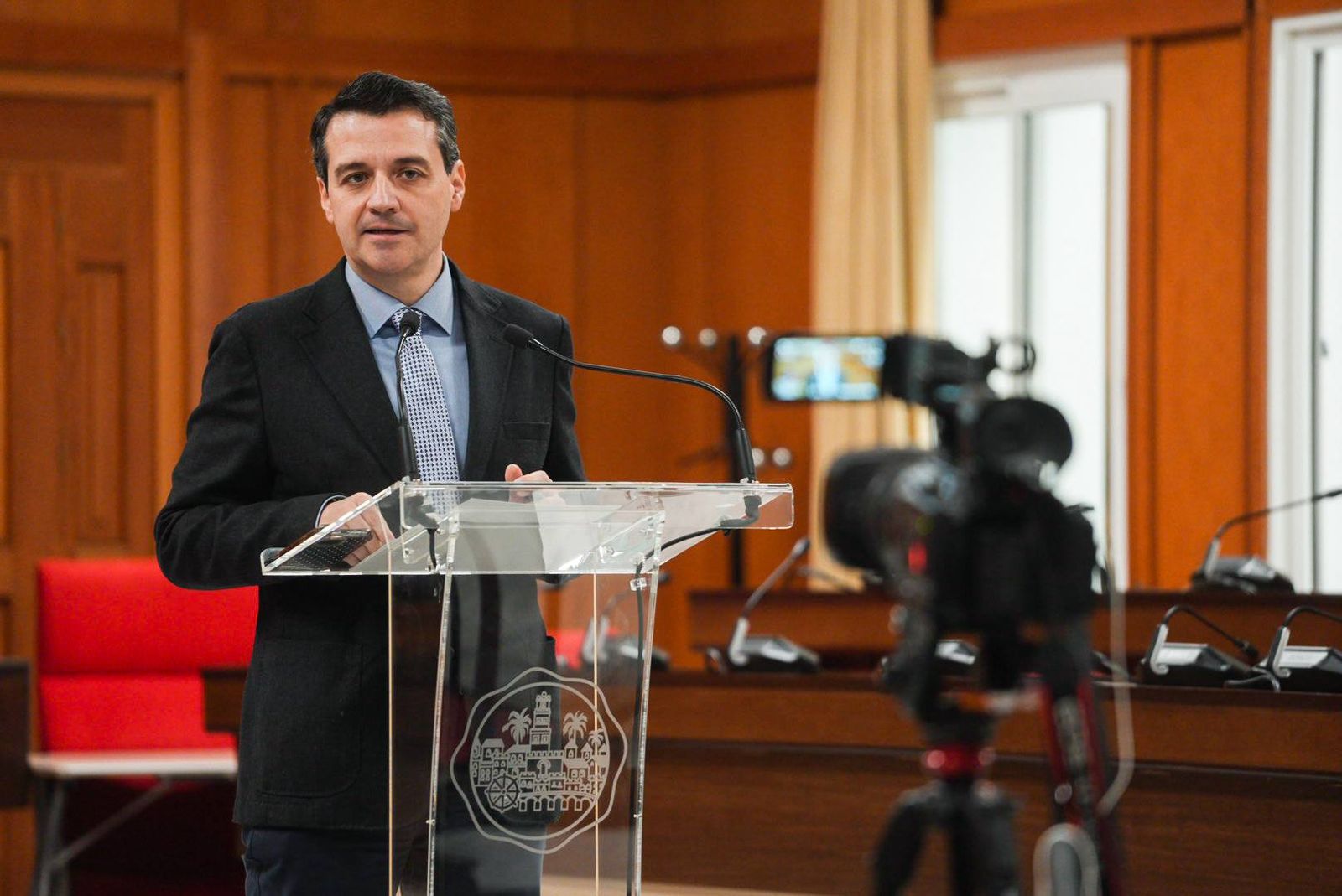 El alcalde de Córdoba, José María Bellido, durante la comparecencia de este jueves.
