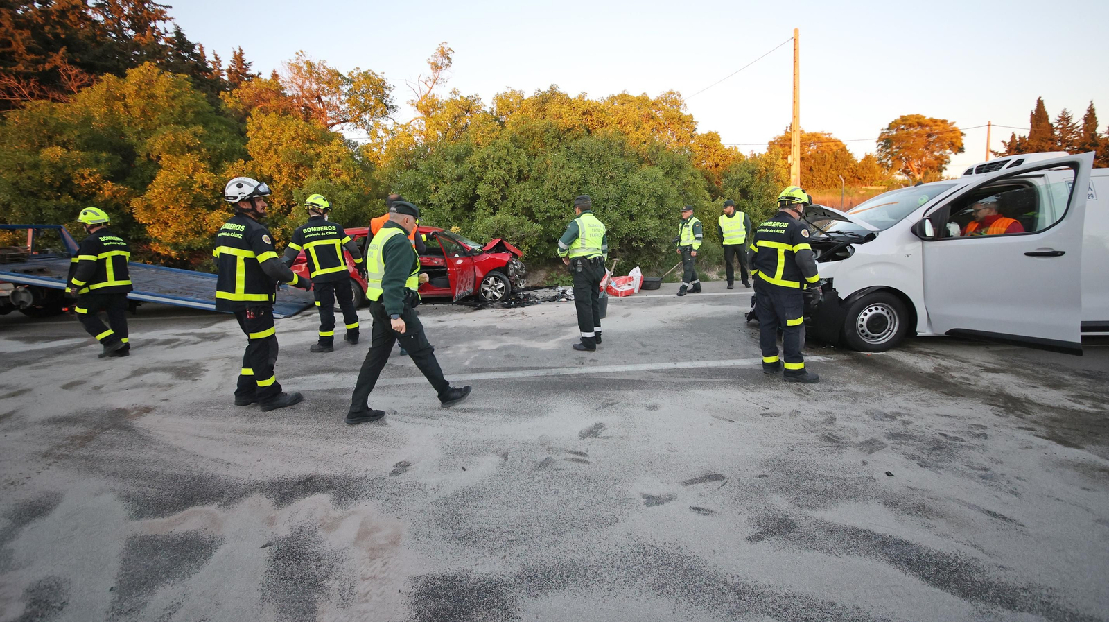 Grave accidente de tráfico en la carretera de Cartuja en Jerez