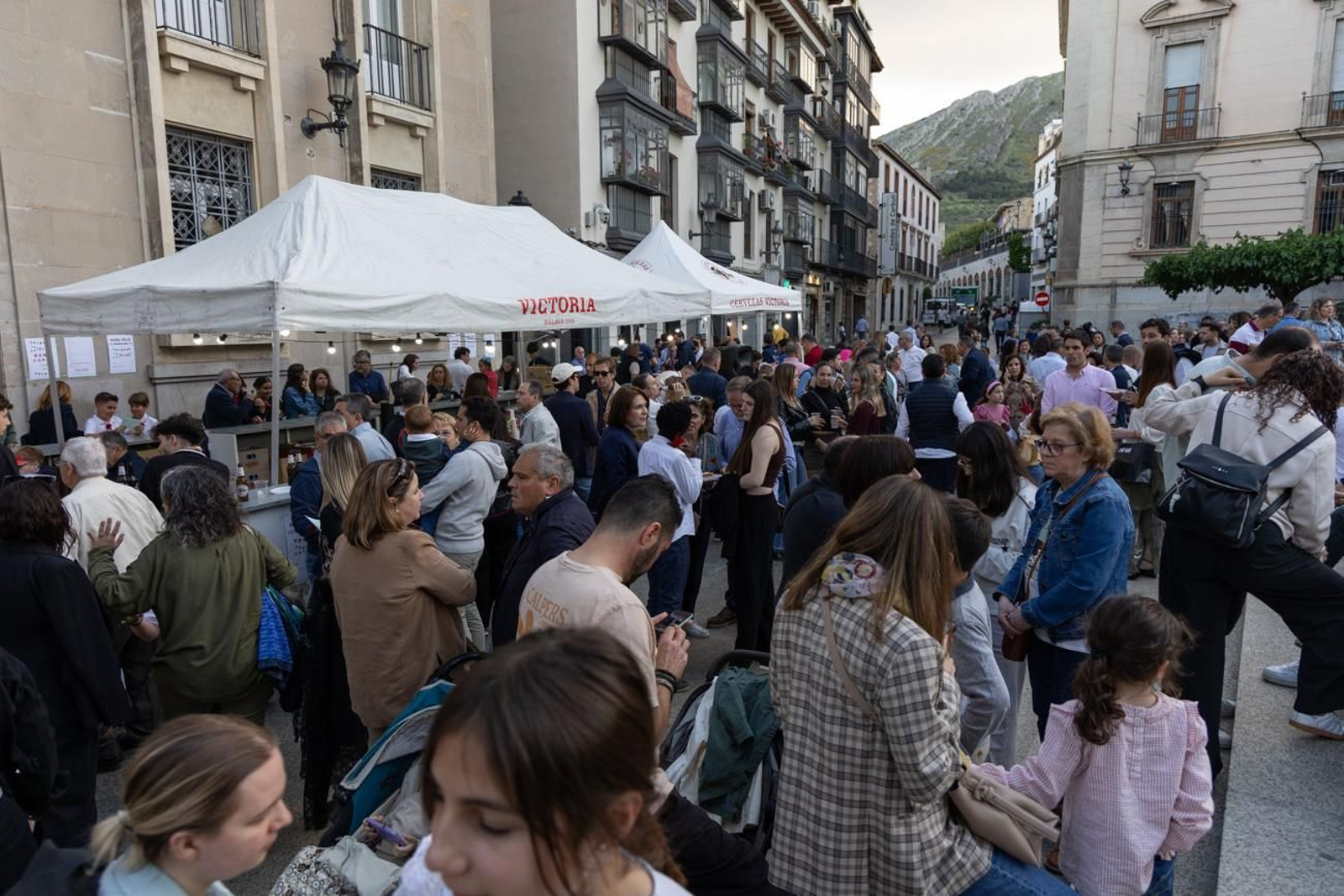 Procesiones infantiles y cruces del 2 de mayo