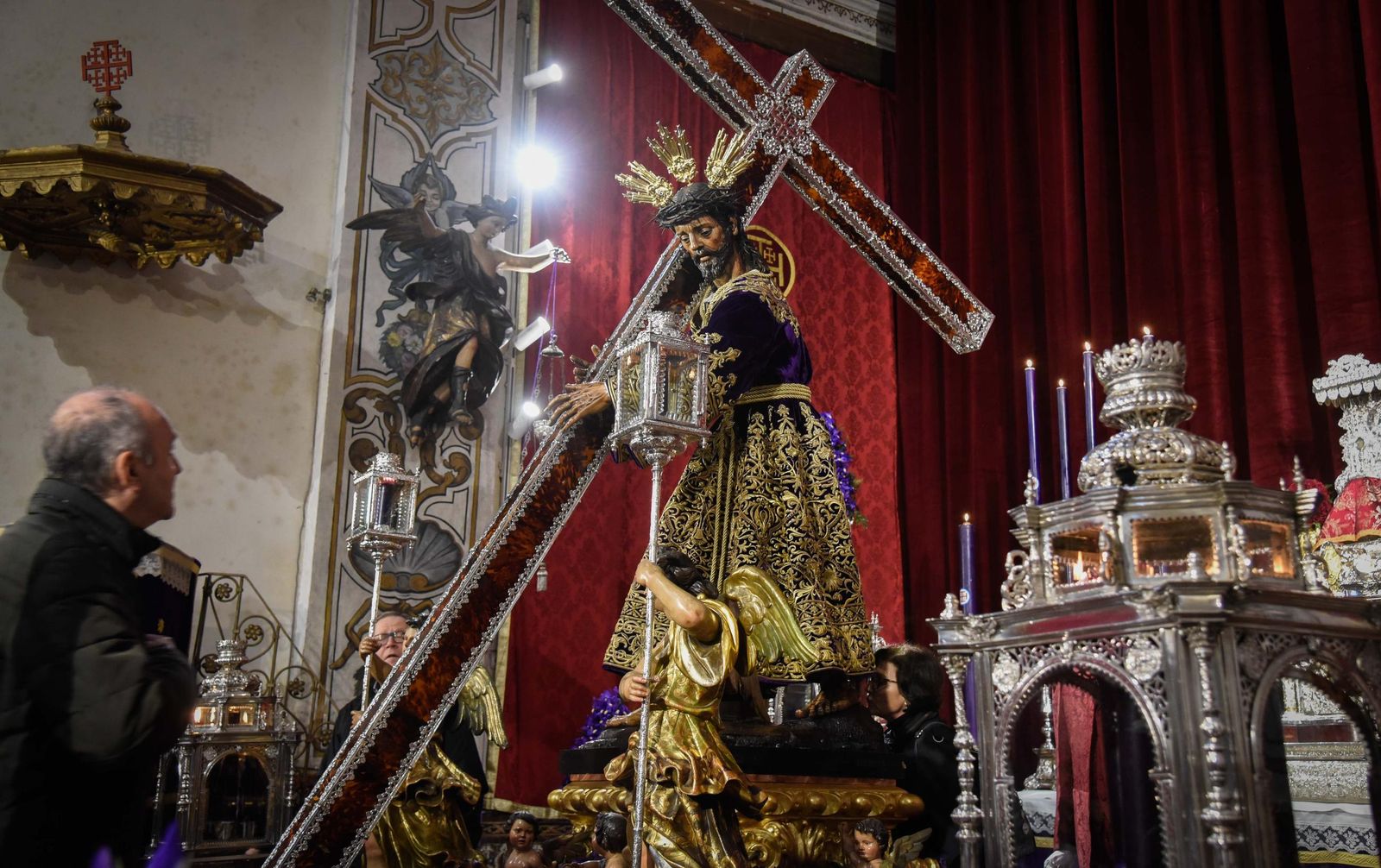 Besapié a Jesús Nazareno