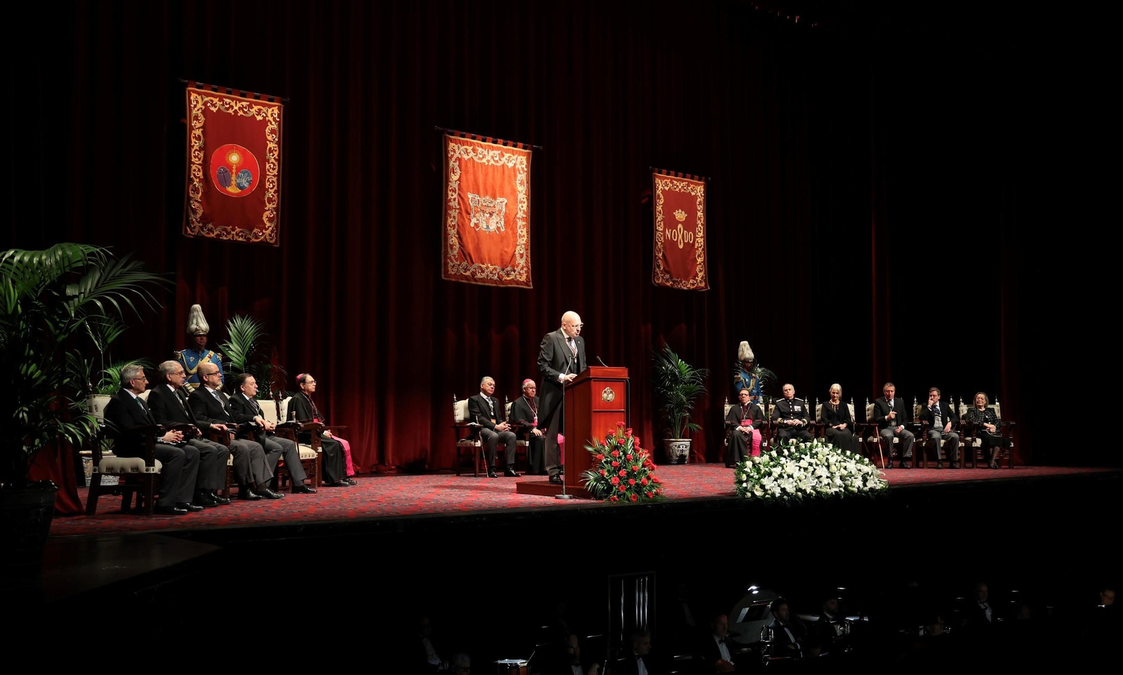 Las imágenes del pregón de la Semana Santa de Sevilla con José Joaquín León