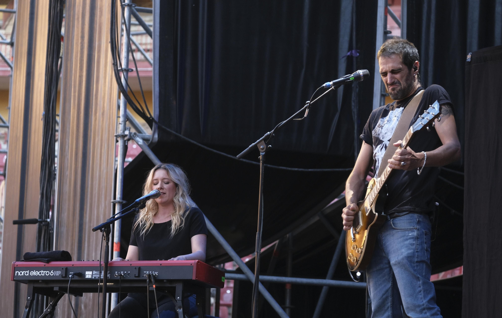 El concierto de Fito y Fitipaldis en Córdoba, en fotografías