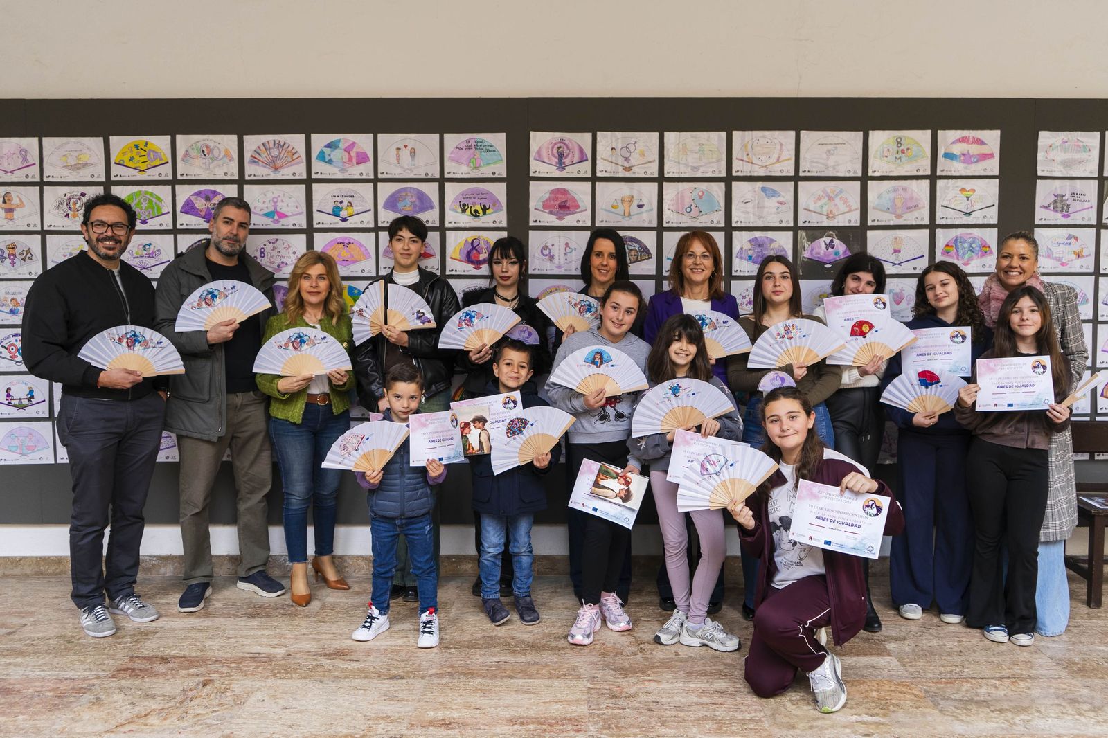 Las imágenes de los premios de la VII Edición del Concurso Intercentros 'Dale al Arte por la Igualdad'