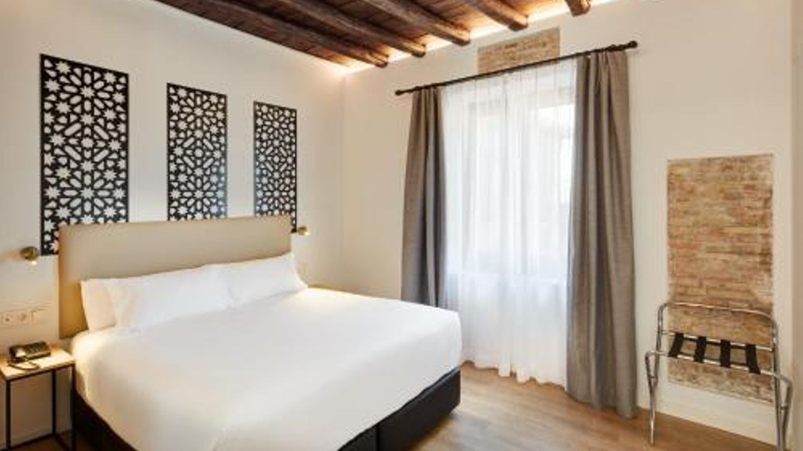 Sercotel Granada Suites