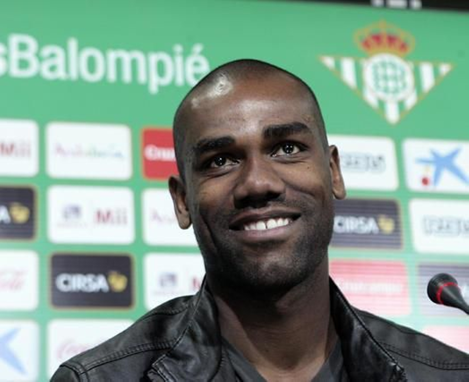 El central brasileño Paulao, durante su presentación.durante 

Foto: Juan Carlos Muñoz