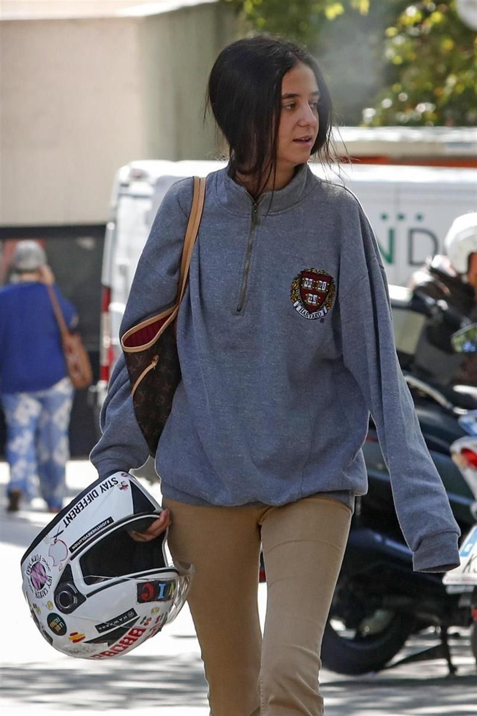 Victoria Federica con un 'look' casual en su primer día en la universidad americana.