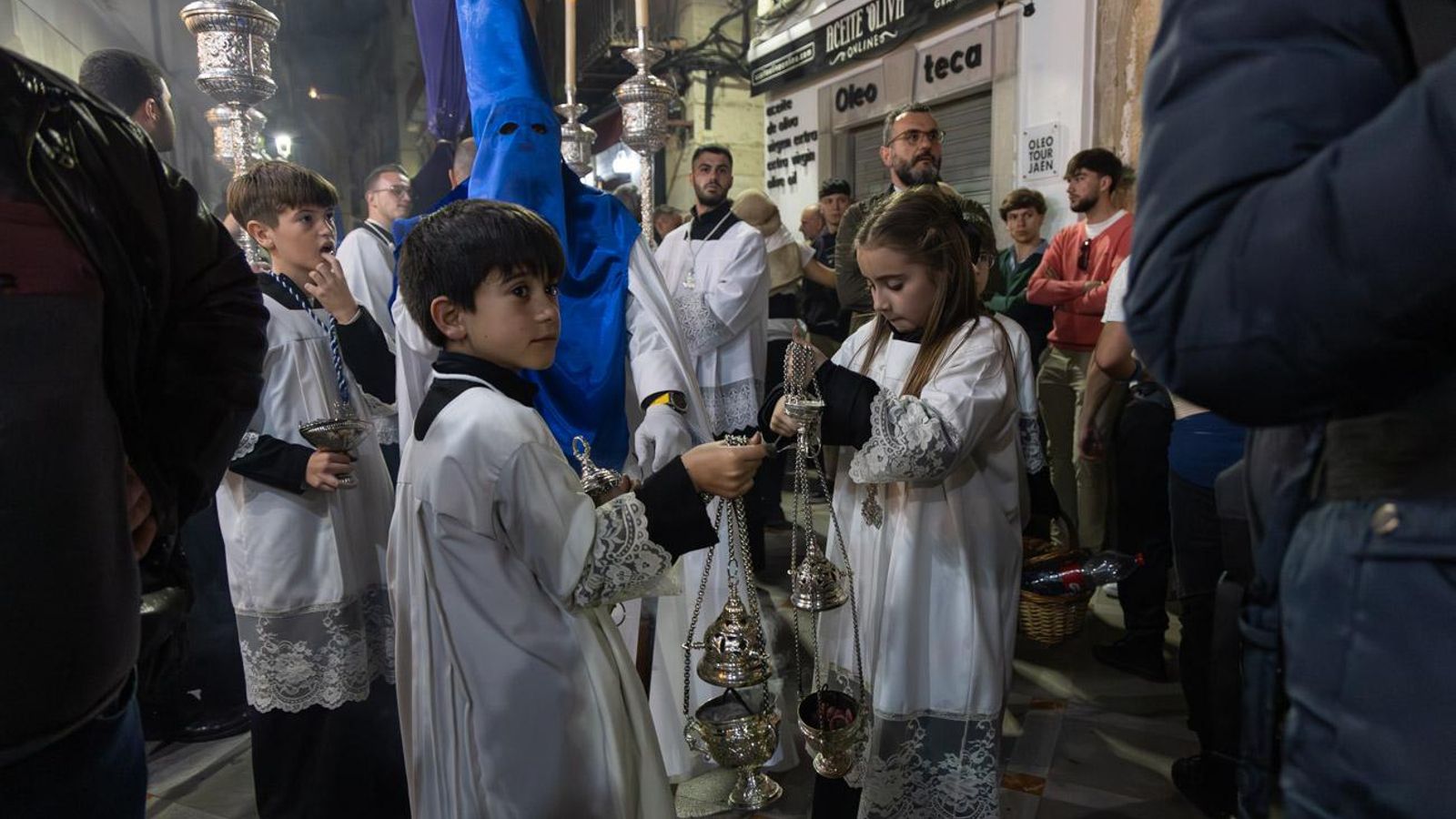 Los jiennenses se recrean con la cofradía de los Estudiantes un nuevo Lunes Santo