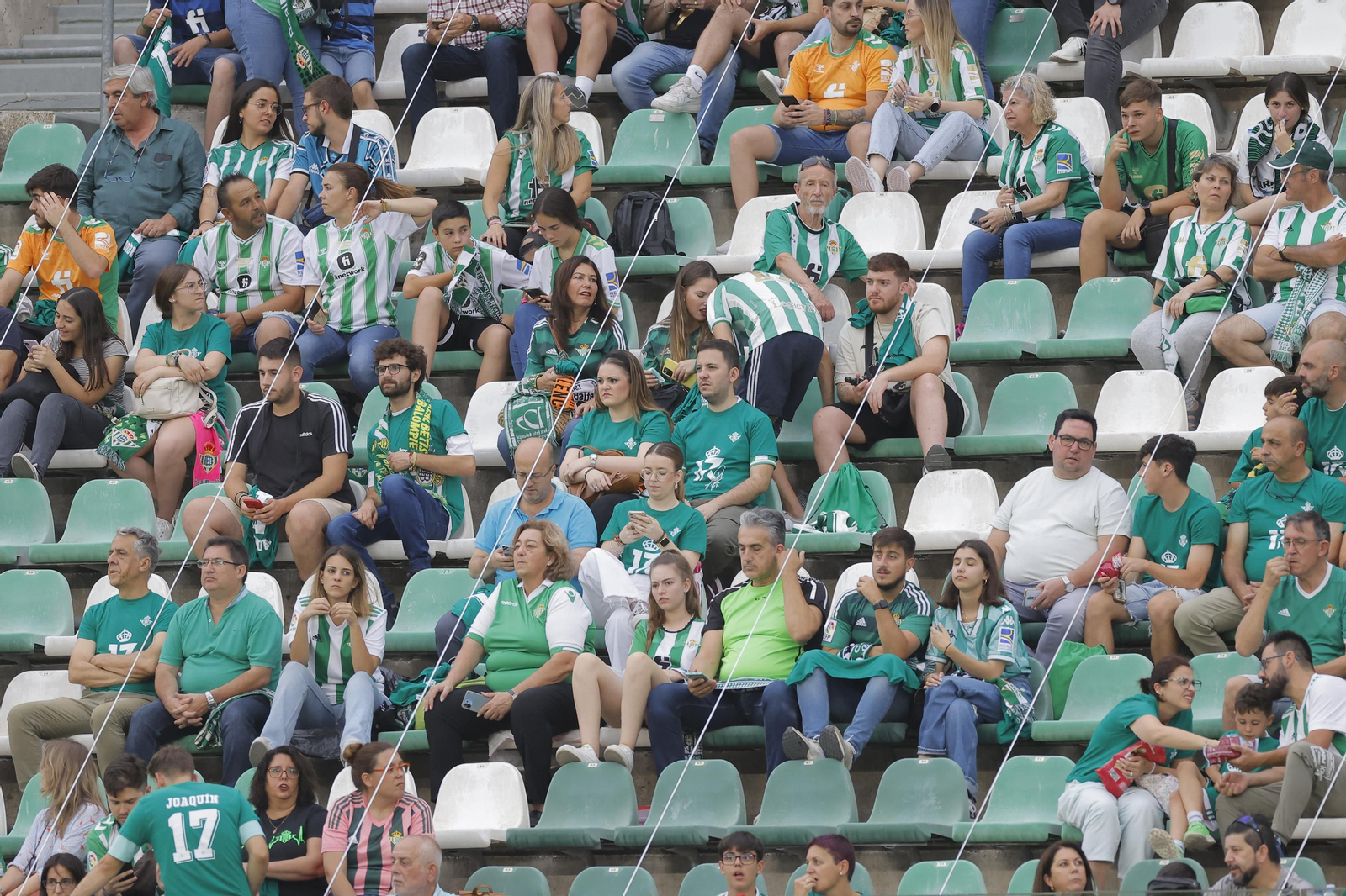 Búscate en las fotos de la despedida de Joaquín