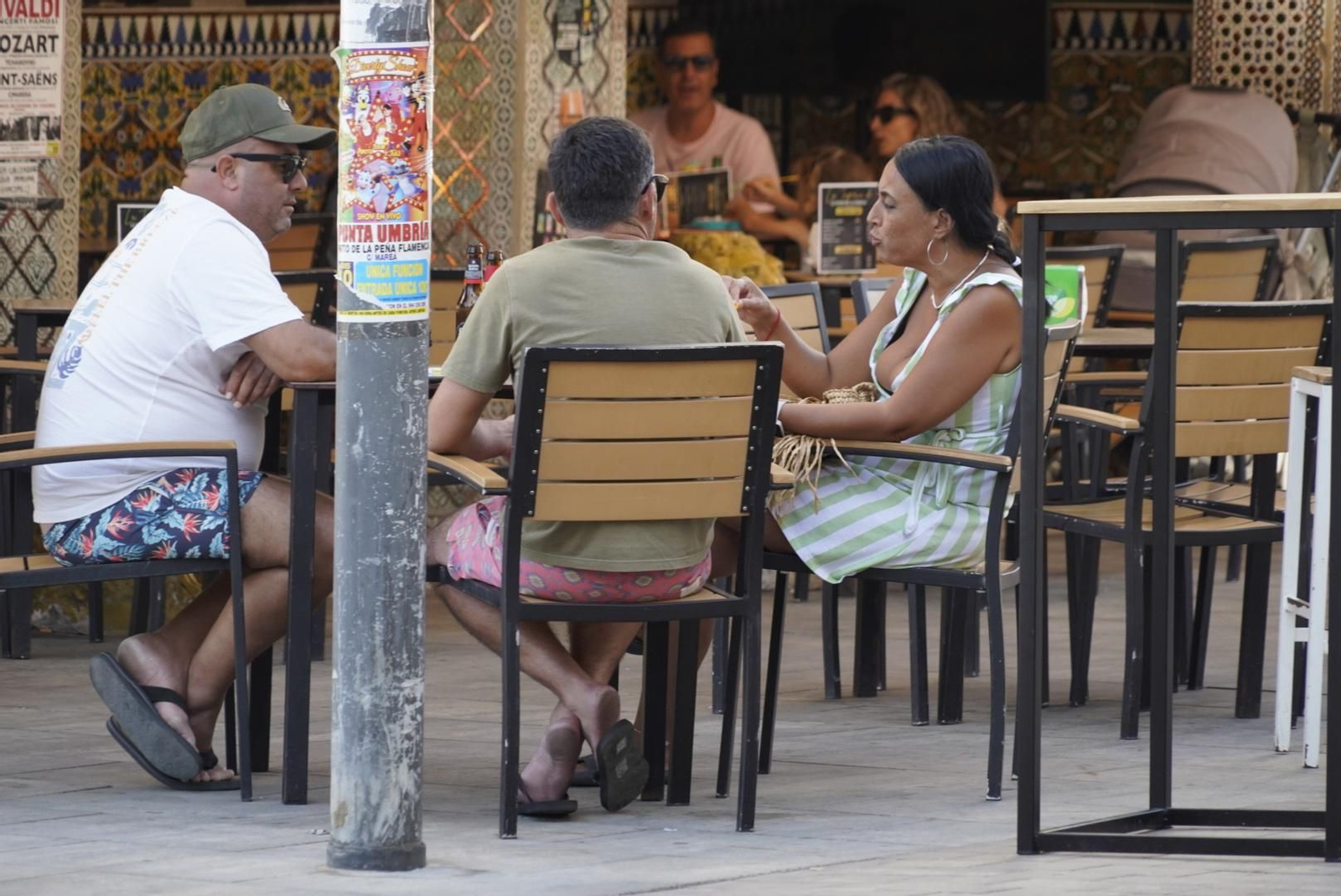La Calle Ancha de Punta Umbría, una tarde de verano con el sol cayendo