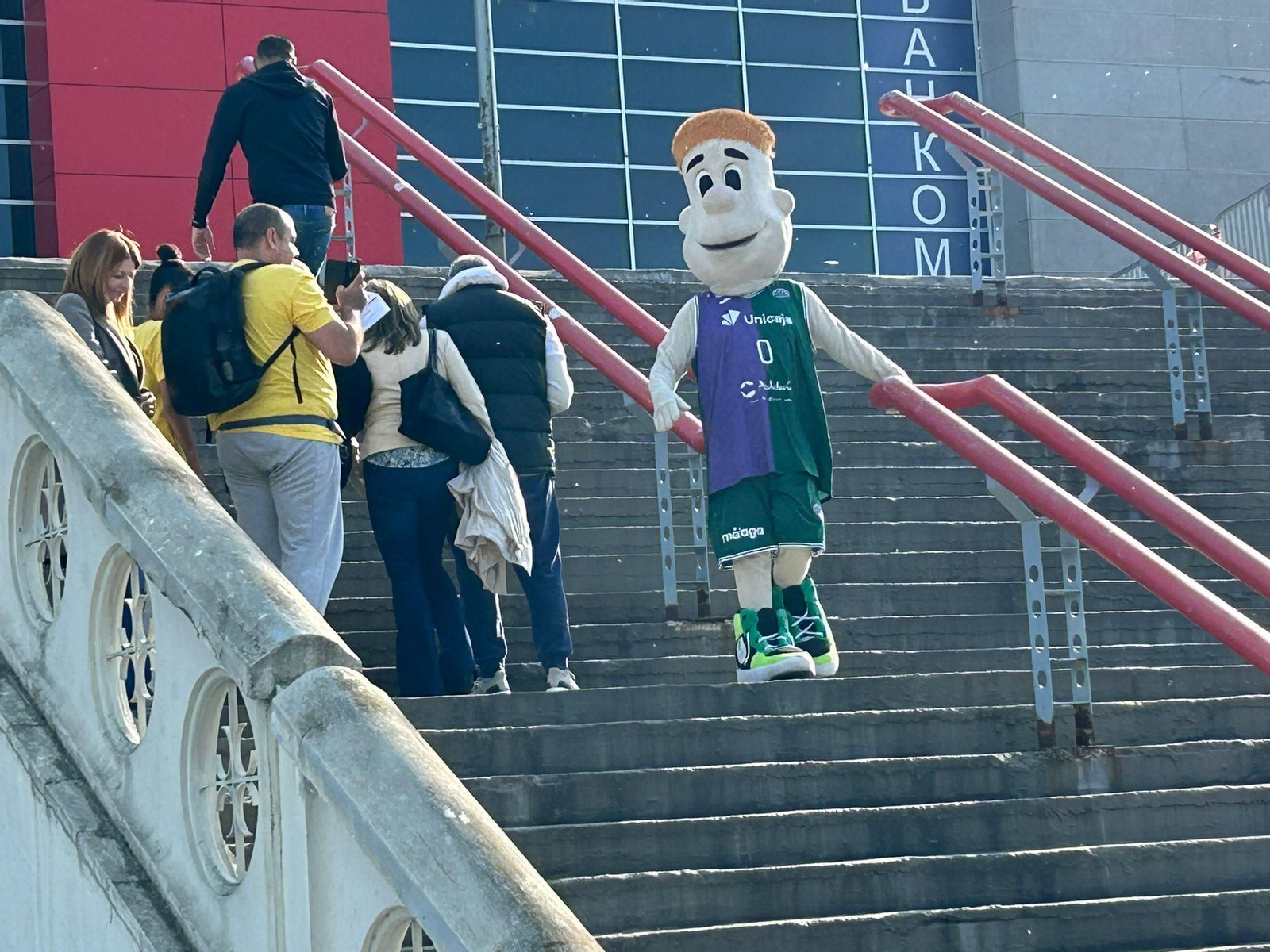 Chicui hace amigos en la Final Four