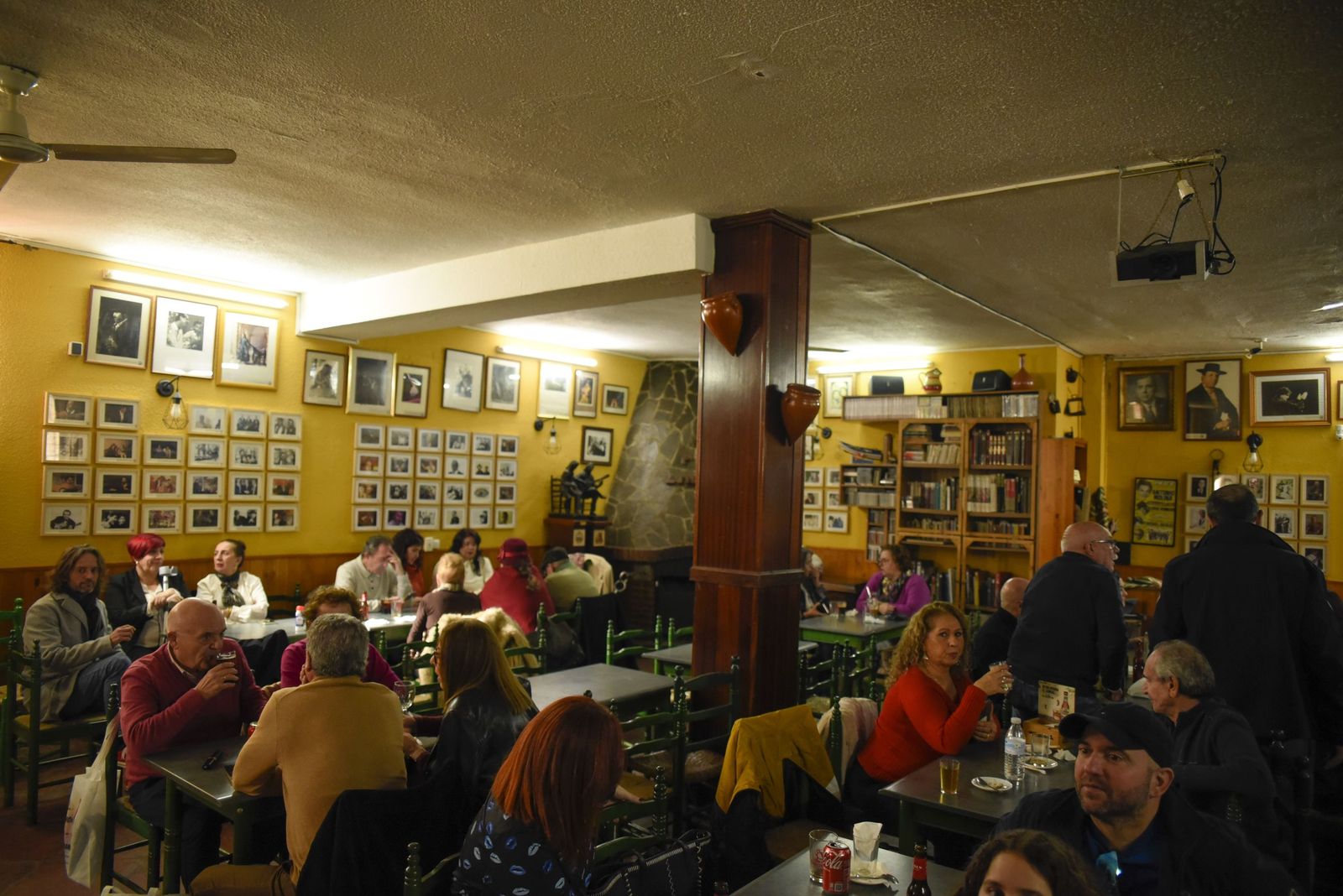 Las fotos de la tertulia sobre el Carnaval línense de la Peña Flamenca