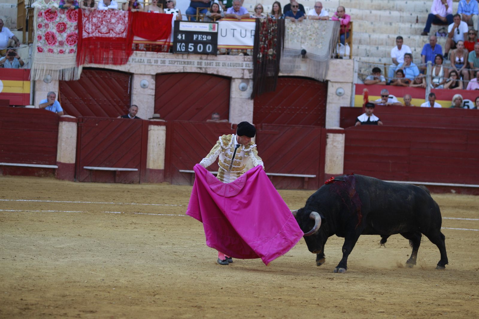 Imágenes de la corrida de toros del jueves en la Feria de Almería 2024