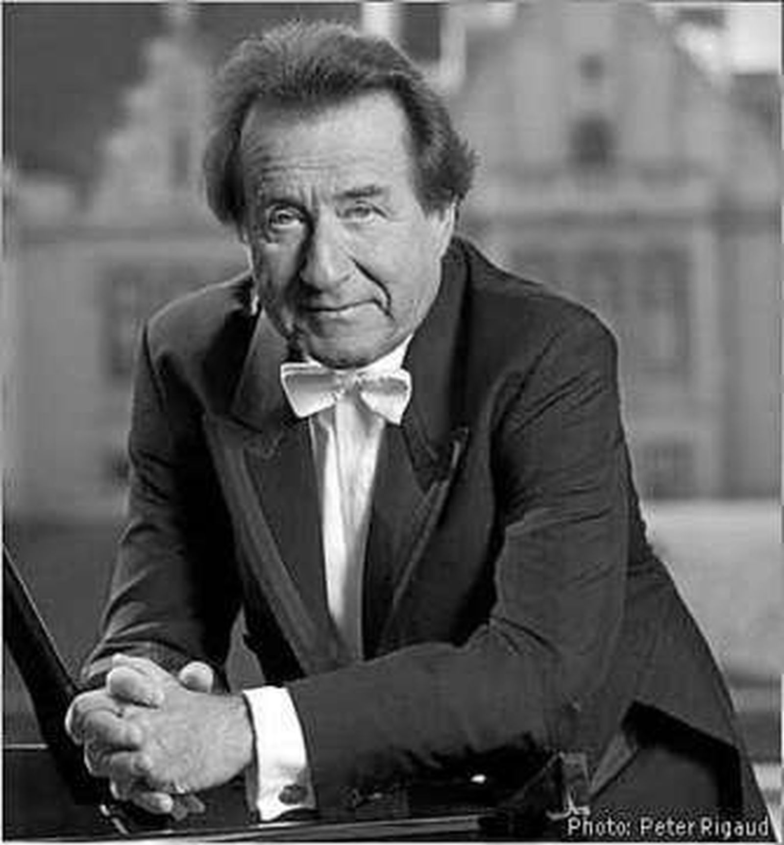 El pianista Rudolf Buchbinder.
