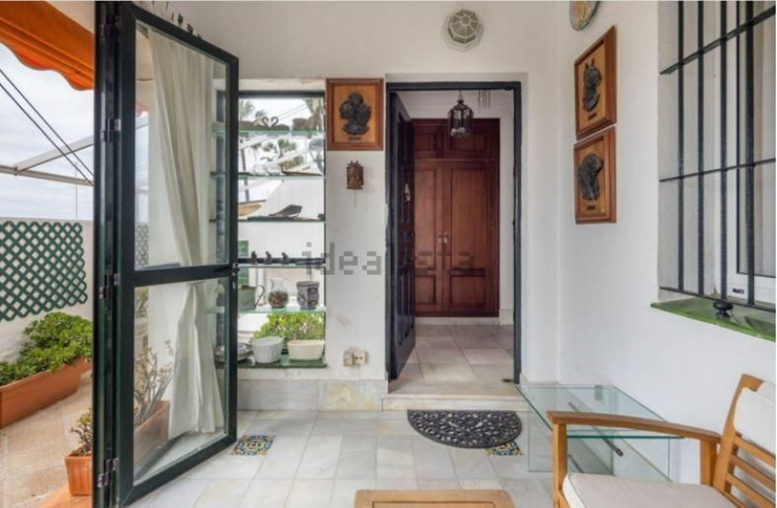 Las imágenes del chalé a la venta en el Paseo Marítimo de Cádiz