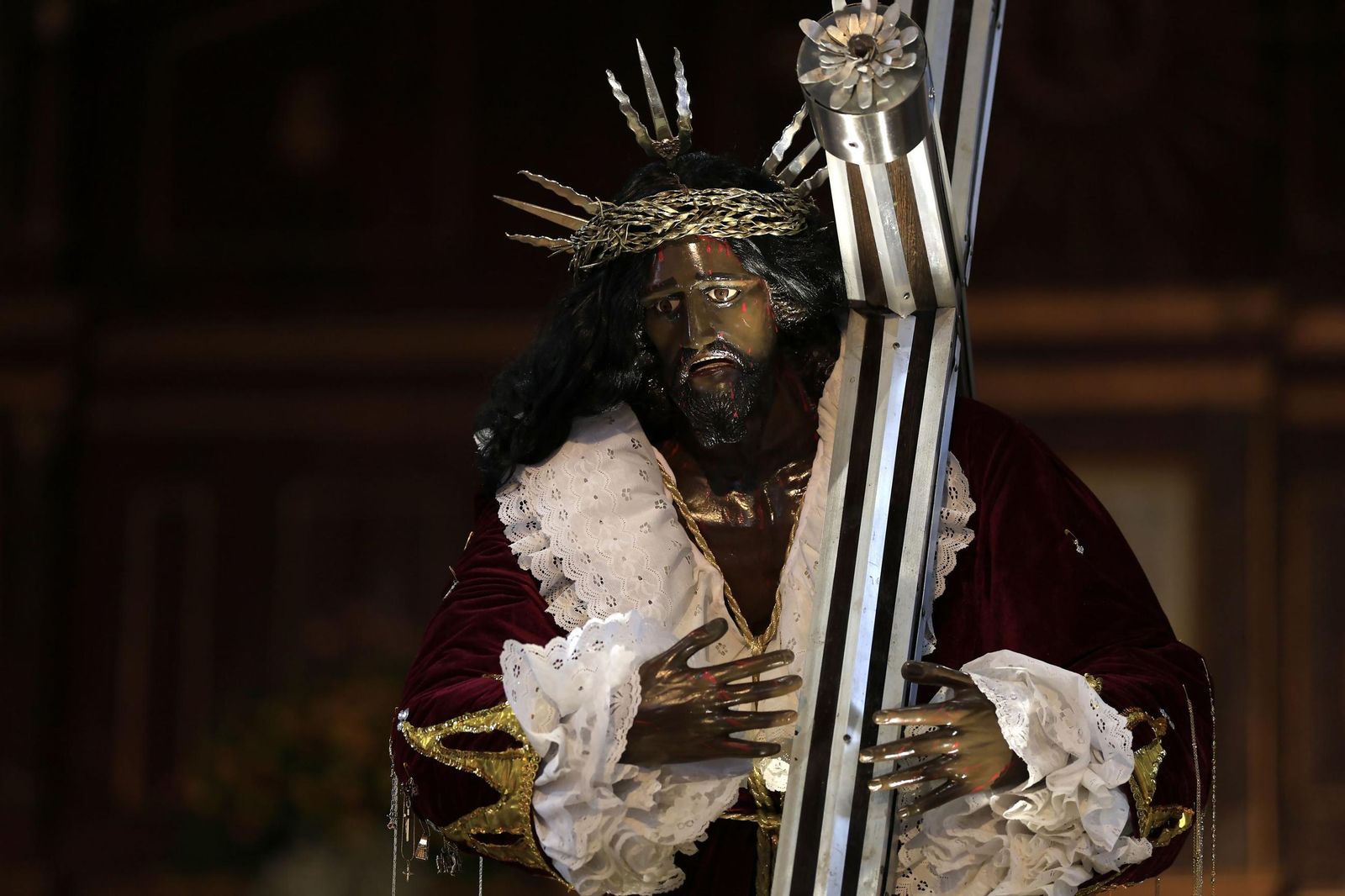 El Cristo Negro de Portobelo es venerado por sus milagros en Panamá