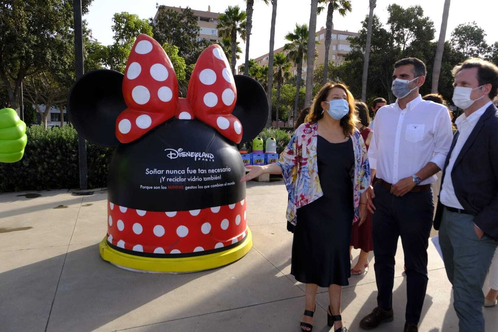 La magia de Disney y el compromiso con el reciclaje llegan a Almería