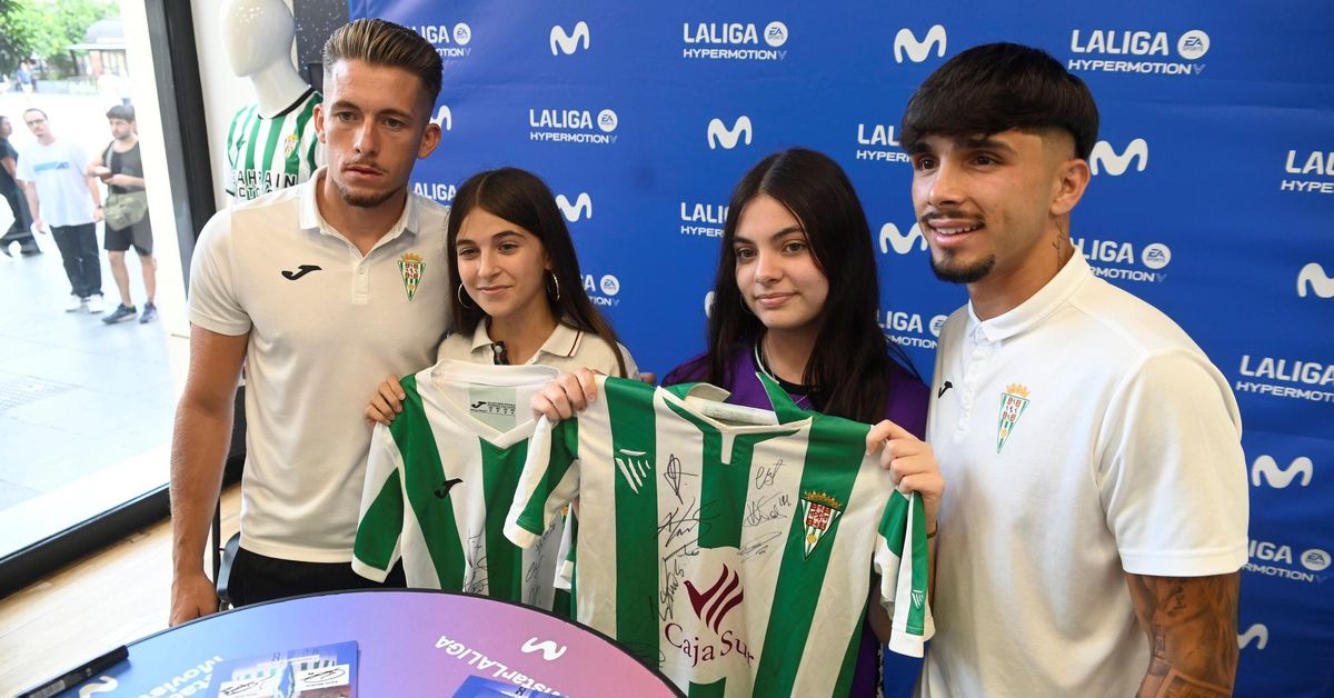 La pasión por el Córdoba CF se traslada a Las Tendillas en la firma de ...