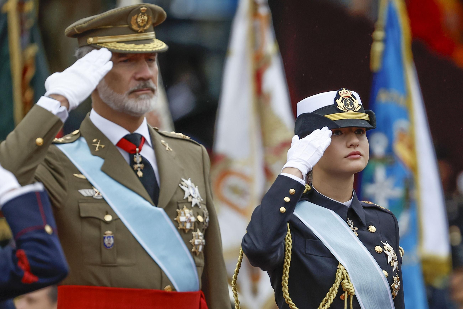 El desfile militar del Día de la Hispanidad, en imágenes