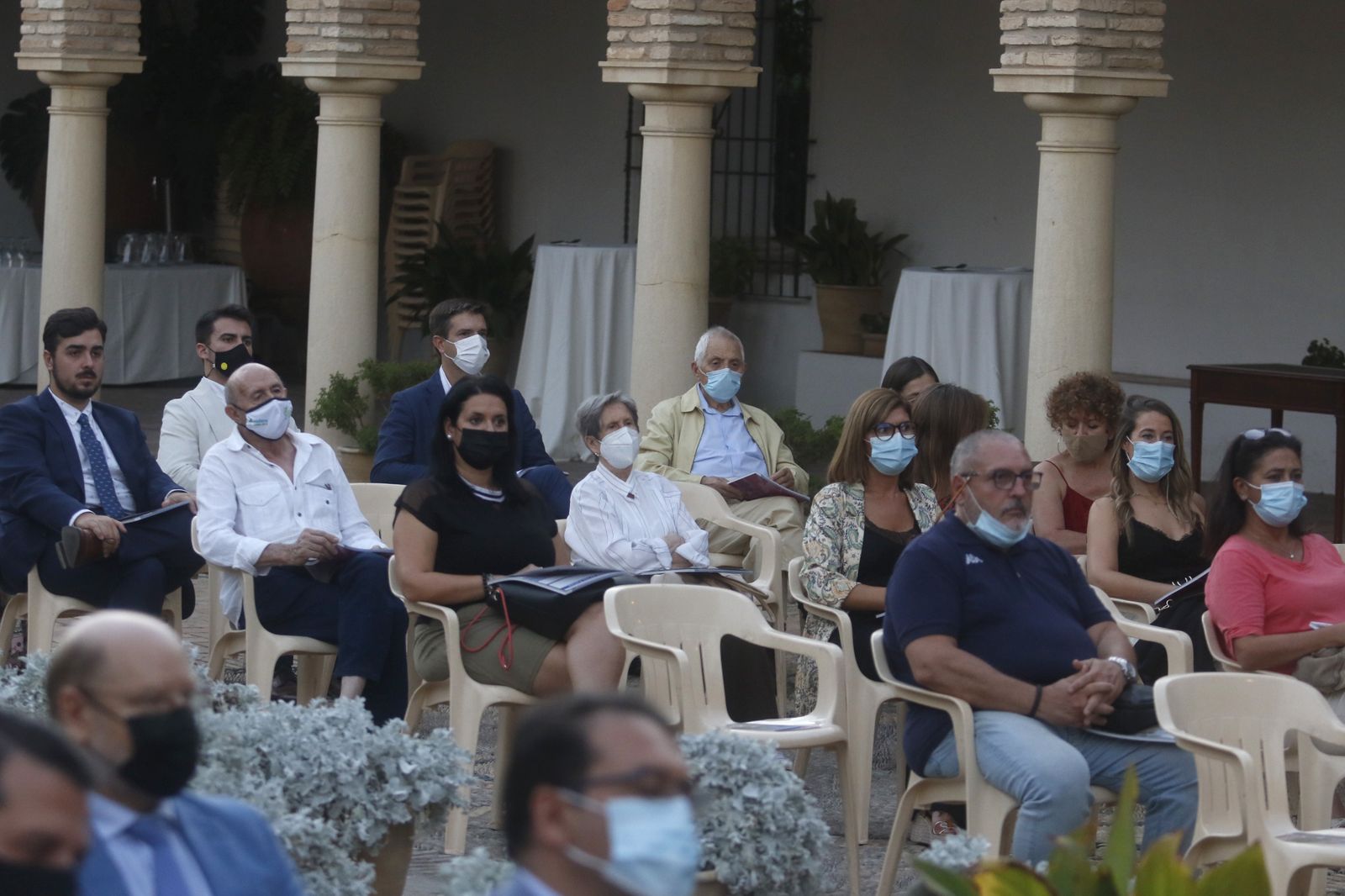 La presentación del libro 'Centenario de los Patios de Córdoba', en imágenes