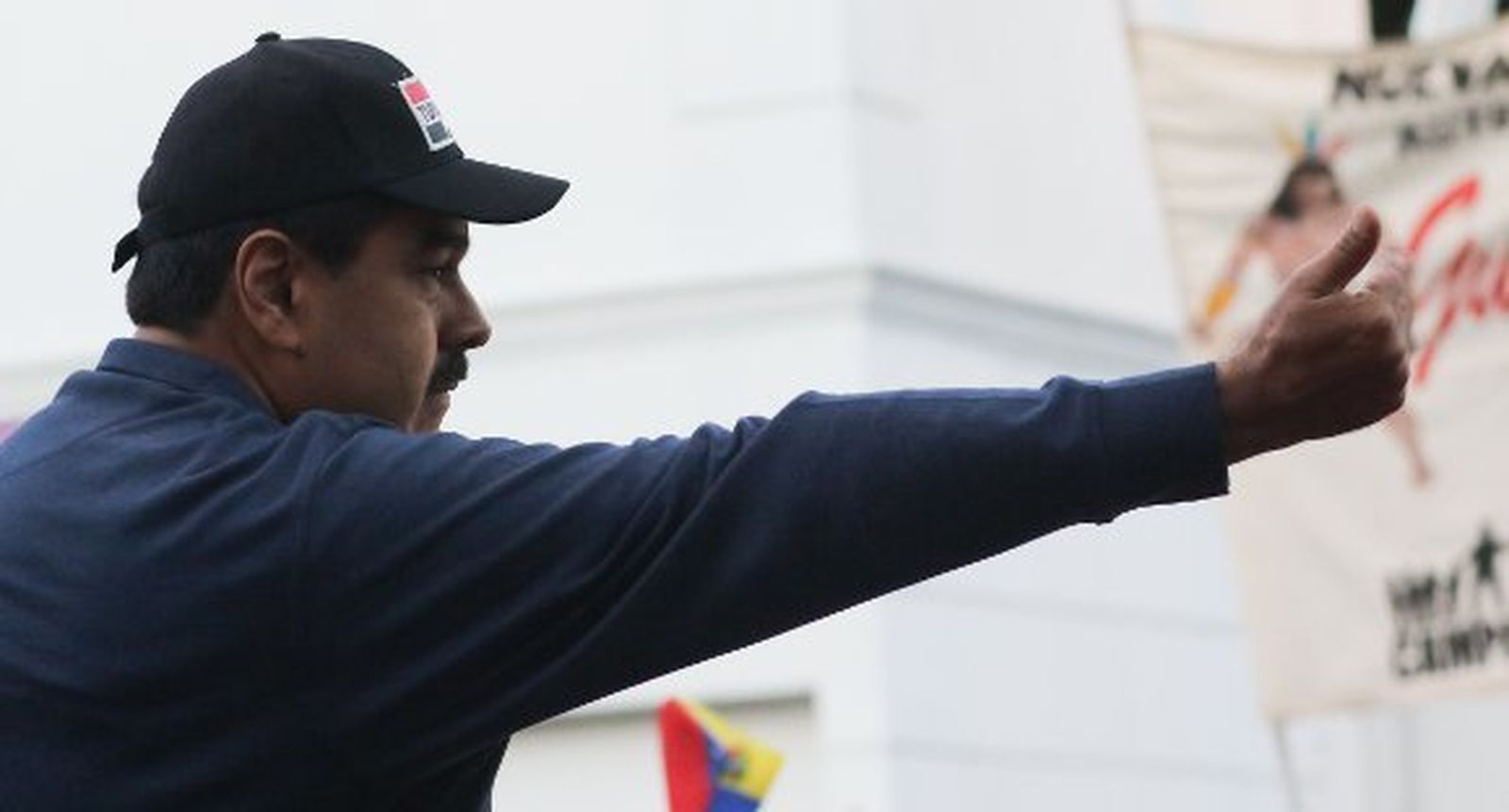 Maduro reconoce que los errores y la corrupción provocaron la derrota
