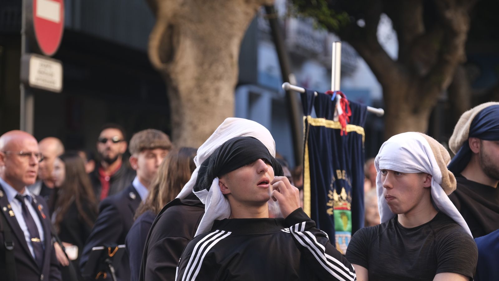 Procesión del Santo Entierro en Almería, en imágenes