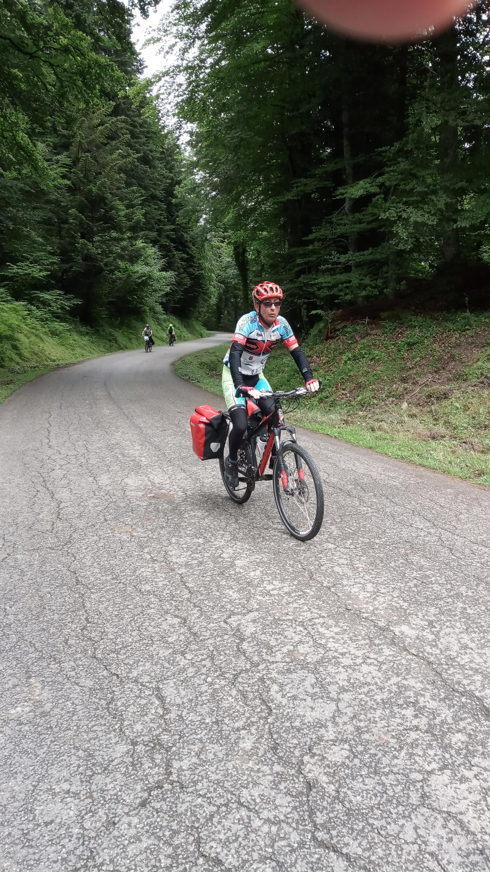 Fotogalería de la Transpirenaica de cuatro almerienses.