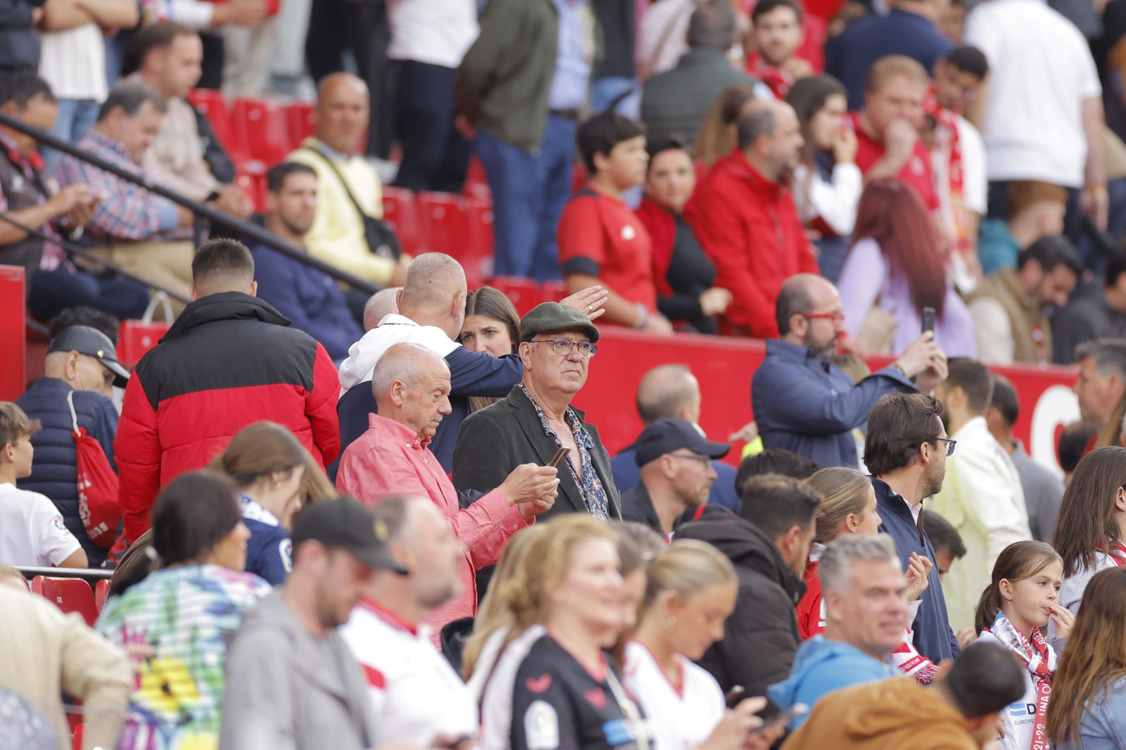 Búscate en las fotos del Sevilla-Madrid