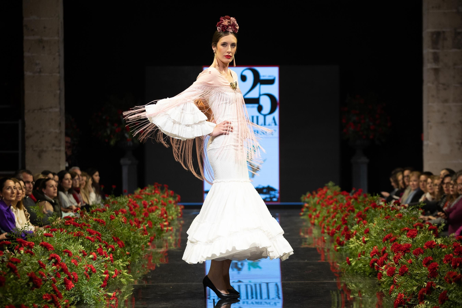 Desfile de La Giraldilla en la Pasarela Flamenca Jerez Tío Pepe 2023