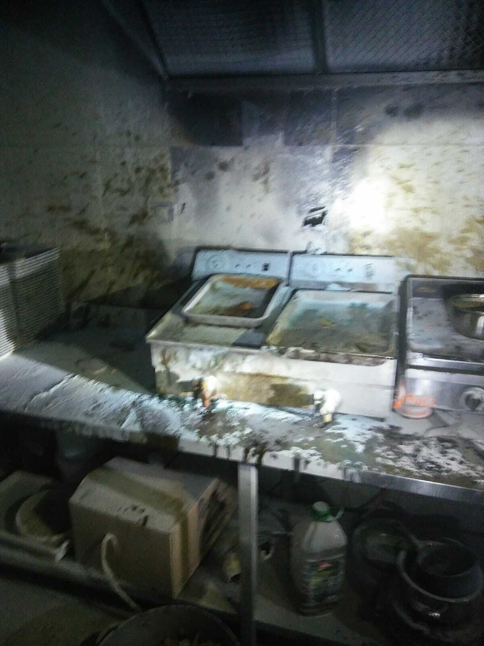 Interior del establecimiento, en una imagen cedida por el Consorcio Provincial de Bomberos.