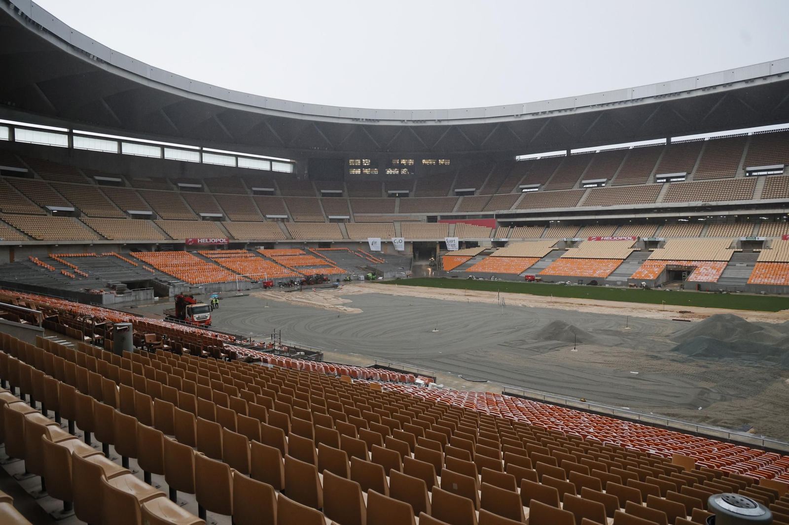 Las imágenes del estado de las obras en el Estadio de la Cartuja a falta de tres semanas para la final