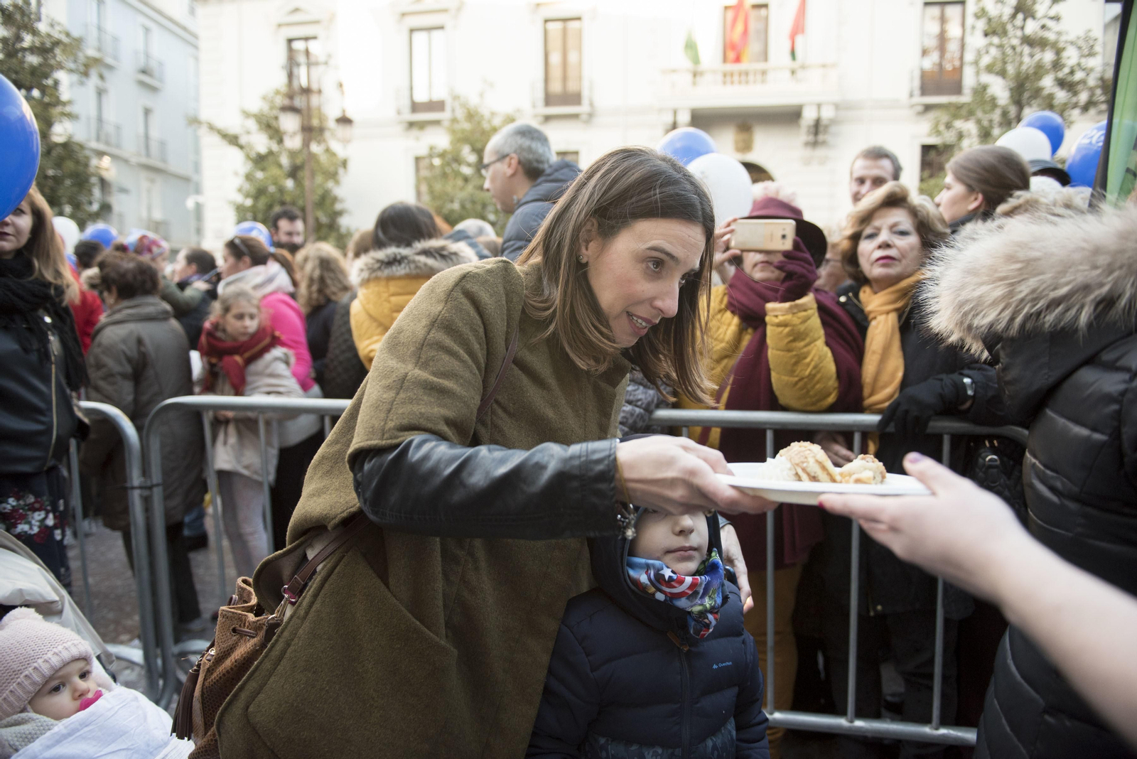 Las imágenes de la tarta de piononos más grande del mundo